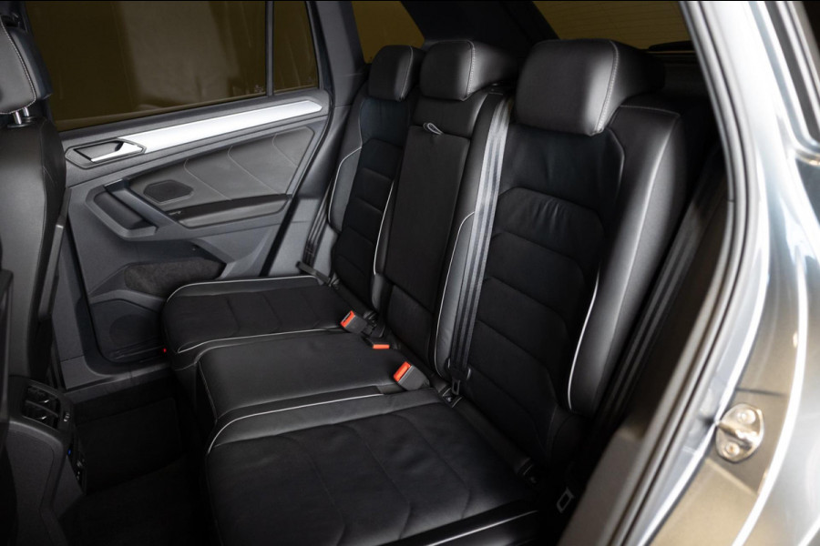 Volkswagen Tiguan 2.0 TSI 4Motion 2x R-Line Blackstyle / 230pk / Trekhaak / Panorama dak / Dynaudio /