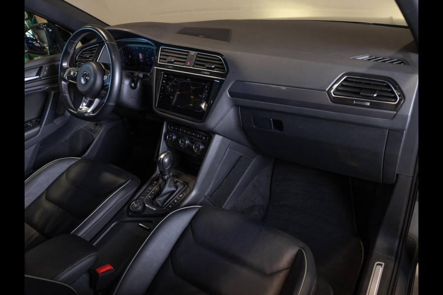 Volkswagen Tiguan 2.0 TSI 4Motion 2x R-Line Blackstyle / 230pk / Trekhaak / Panorama dak / Dynaudio /