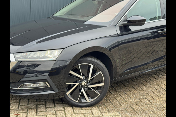 Škoda Octavia Combi 1.5 e-TSI Automaat * Leder * Side Assist * Stoelverwarming * Virtual Cockpit *