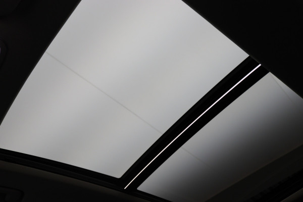 Lynk & Co 01 1.5 Plug-in Hybrid 360° Camera, Panoramadak, ACC, Apple Carplay, DAB, PDC, 20''