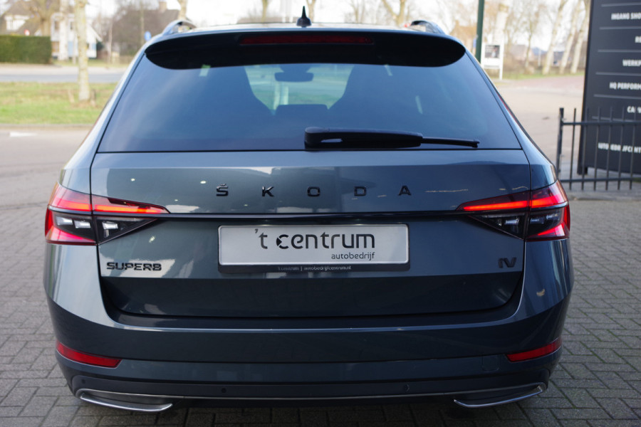 Škoda Superb Combi 1.4 TSI iV 218 PK Sportline BNS PHEV, Trekhaak, Panoramadak, 4 x Stoelverwarming, 360 Camera