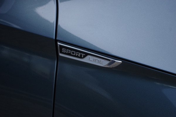 Škoda Superb Combi 1.4 TSI iV 218 PK Sportline BNS PHEV, Trekhaak, Panoramadak, 4 x Stoelverwarming, 360 Camera