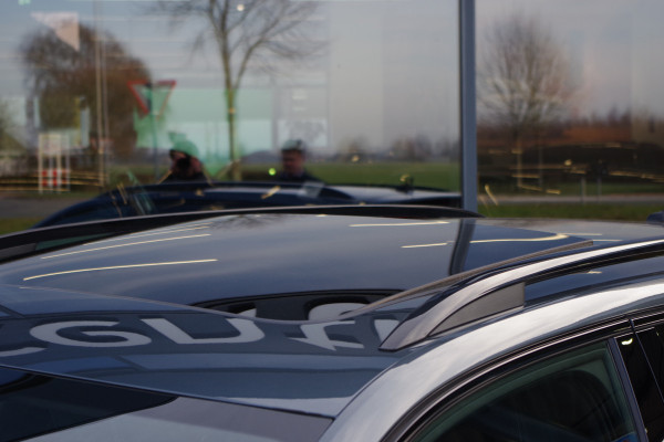 Škoda Superb Combi 1.4 TSI iV 218 PK Sportline BNS PHEV, Trekhaak, Panoramadak, 4 x Stoelverwarming, 360 Camera