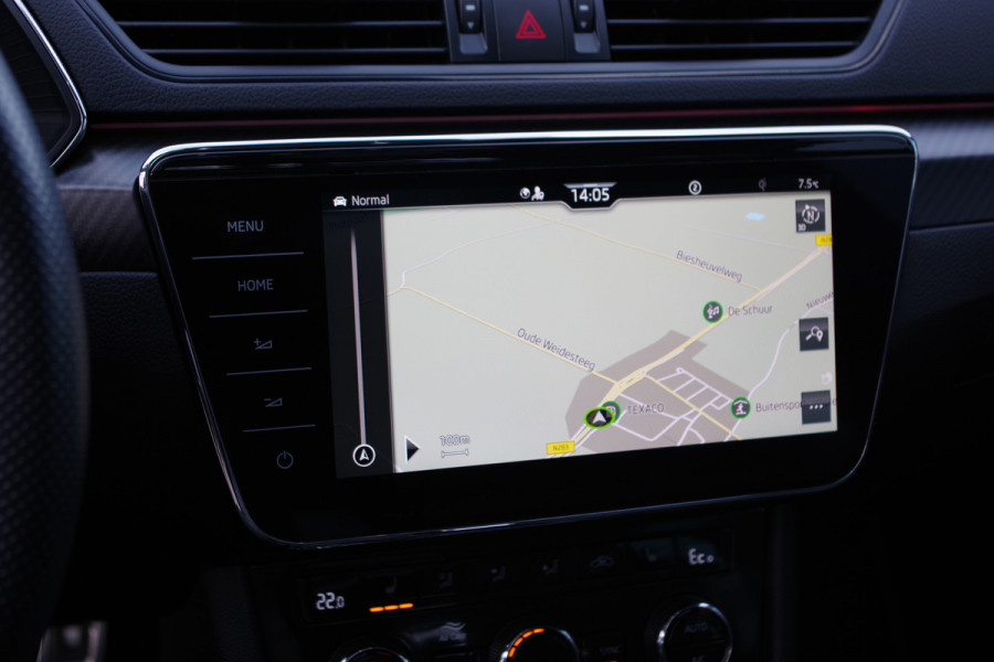 Škoda Superb Combi 1.4 TSI iV 218 PK Sportline BNS PHEV, Trekhaak, Panoramadak, 4 x Stoelverwarming, 360 Camera