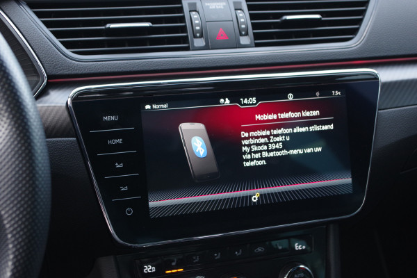 Škoda Superb Combi 1.4 TSI iV 218 PK Sportline BNS PHEV, Trekhaak, Panoramadak, 4 x Stoelverwarming, 360 Camera