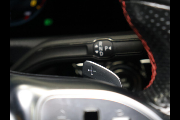 Mercedes-Benz CLA-Klasse 200 Premium Plus [SCHUIFKANTELDAK, BURMESTER SOUND, APPLE CARPLAY, ANDROID, SFEERVERLICHTING, CAMERA, STOELVERWARMING, LEDVERLICHTING, CRUISE, CLIMATE, NIEUWSTAAT]