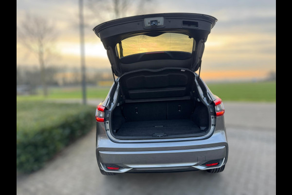 Nissan QASHQAI 1.3 DIG-T Tekna + 360 CAMERA / CARPLAY / LEDER / STOELVERW. / ECC / PDC / VOORRUIT VERW. / LED / ELEKTR VERST STOEL