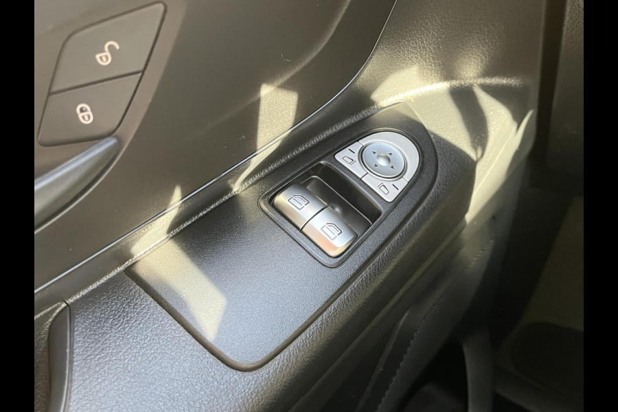 Mercedes-Benz Vito 110 CDI*A/C*CRUISE*TEL*3PERS*
