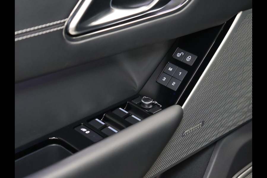 Land Rover Range Rover Velar 2.0 I4 Turbo AWD R-Dynamic HSE [LUCHTVERING, SCHUIFKANTELDAK, TREKHAAK INKLAPBAAR, MEMORY SEATS, MERIDIAN SOUND, APPLE CARPLAY, ANDROID, STOELMASSAGE, 360 CAMERA, COMFORTSTOELEN, STOELVERKOELING, STOELVERWARMING, CRUISE, C