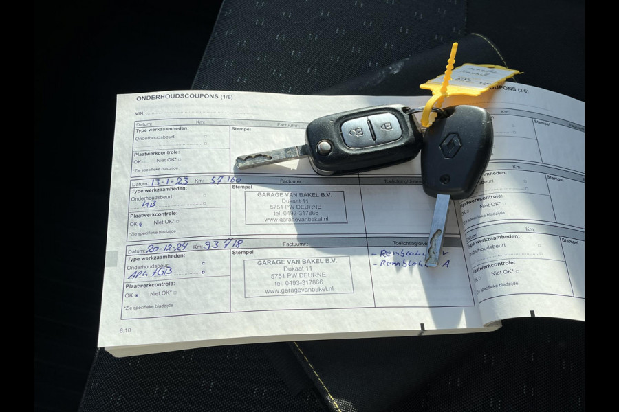 Renault Master T35 2.3 dCi L2H2*NAVI*A/C*HAAK*CRUISE*3PERS*PDC*