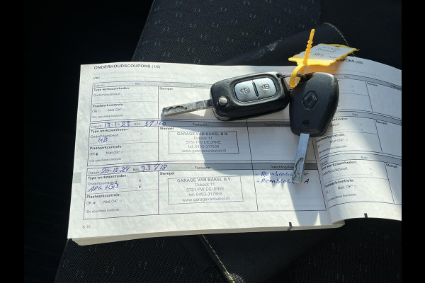 Renault Master T35 2.3 dCi L2H2*NAVI*A/C*HAAK*CRUISE*3PERS*PDC*