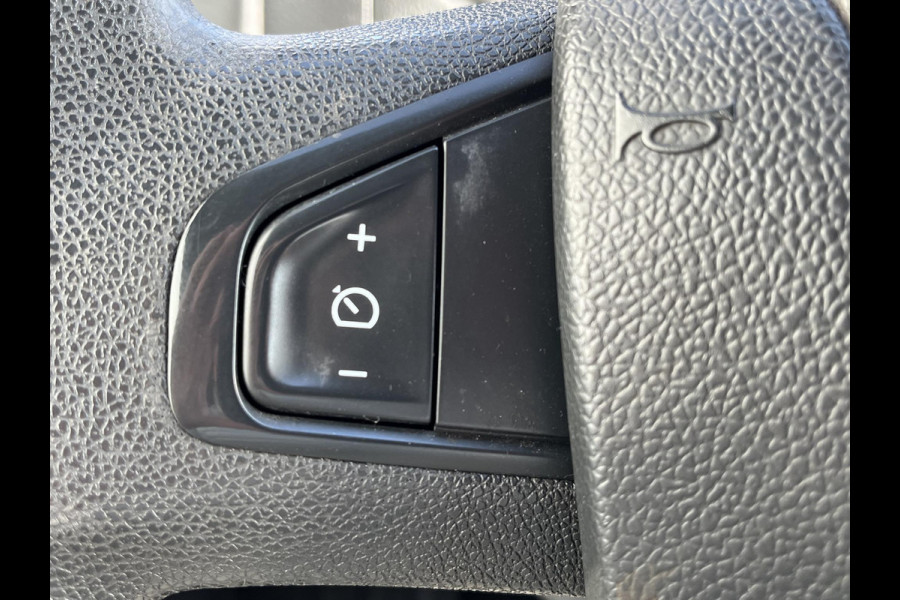 Renault Master T35 2.3 dCi L2H2*NAVI*A/C*HAAK*CRUISE*3PERS*PDC*