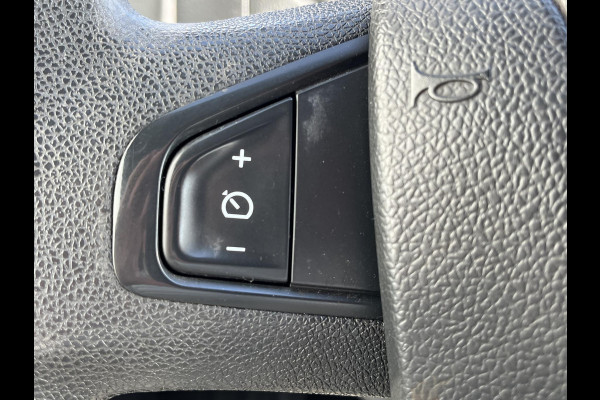 Renault Master T35 2.3 dCi L2H2*NAVI*A/C*HAAK*CRUISE*3PERS*PDC*