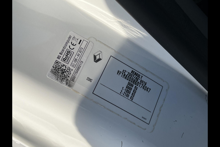 Renault Master T35 2.3 dCi L2H2*NAVI*A/C*HAAK*CRUISE*3PERS*PDC*