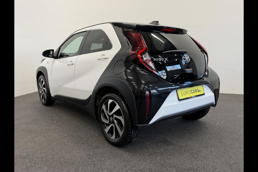 Toyota Aygo X 1.0 VVT-i Automaat Pulse | Navigatie | Apple Carplay/Android Auto | Camera | 17" Lichtmetalen Velgen | Climate Control | Adaptive Cruise Control | Two Tone