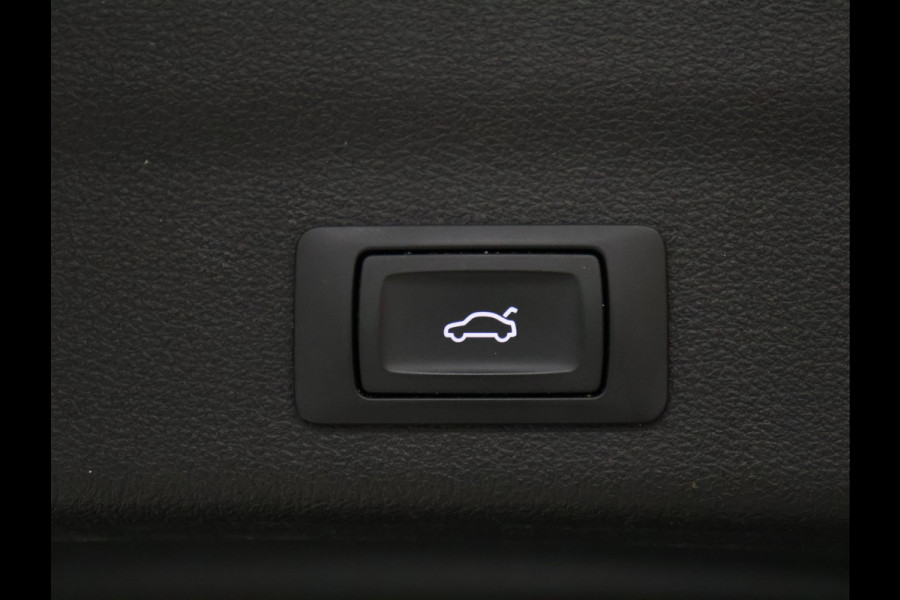 Audi A6 Avant 40 TFSI Sport S Line *WEEKAANBIEDING* [VIRTUAL COCKPIT, APPLE CARPLAY, ANDROID, MEMORY SEATS, SPORTSTUUR, STOELVERWARMING, PDC V+A, HALF LEDER, CRUISE, CLIMATE, NIEUWSTAAT]