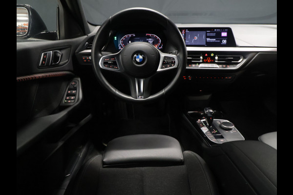 BMW 1-serie 118i M Sport [M SPORT, APPLE CARPLAY, ANDROID AUTO, SPORTSTOELEN, CRUISE CONTROL, SPORTSTOELEN, NIEUWSTAAT]