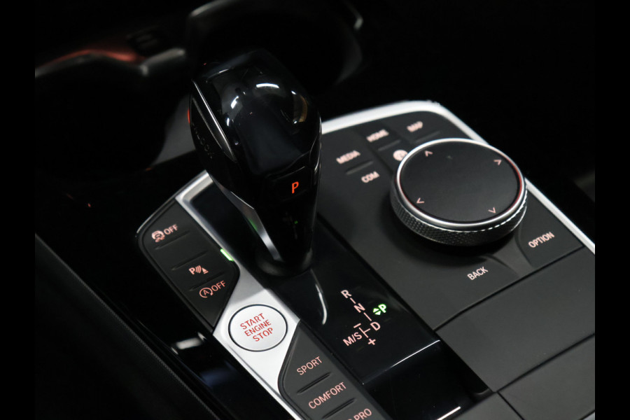 BMW 1-serie 118i M Sport [M SPORT, APPLE CARPLAY, ANDROID AUTO, SPORTSTOELEN, CRUISE CONTROL, SPORTSTOELEN, NIEUWSTAAT]
