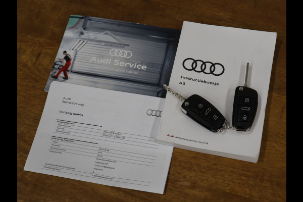 Audi A3 Sportback 35 TFSI CoD Sport S Line [DIGITAL DASHBOARD, BANG&OLUFSEN SOUND, VLAK STUUR, STOELVERWARMING, PDC VOOR EN ACHTER, SPORTSTOELEN, NIEUWSTAAT]