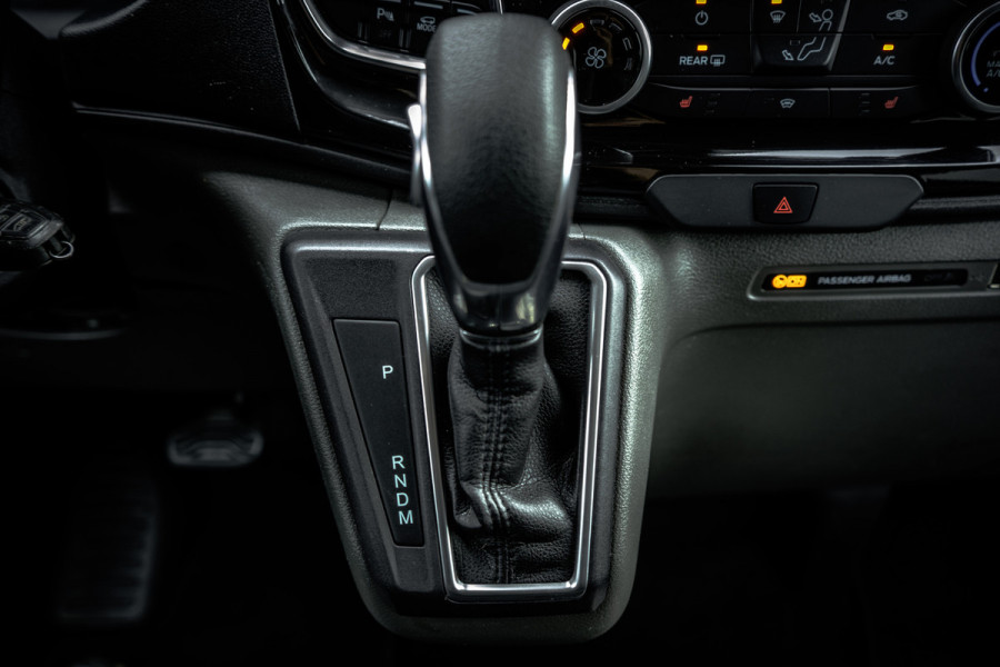 Ford Transit Custom 2.0 TDCI L2H1 Limited DC | 170 PK | 5-Zits | Automaat | CarPlay | Navi | Camera | Zijschuifdeur R + L | LED | Cruise