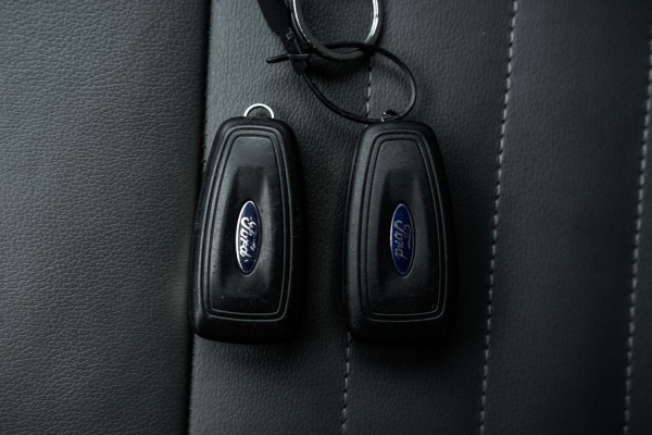 Ford Transit Custom 2.0 TDCI L2H1 Limited DC | 170 PK | 5-Zits | Automaat | CarPlay | Navi | Camera | Zijschuifdeur R + L | LED | Cruise