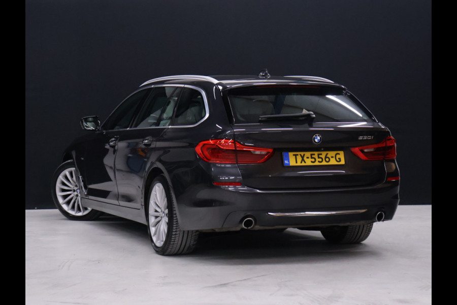 BMW 5 Serie Touring 530i High Executive Luxury Line [LUCHTVERING, SCHUIFKANTELDAK, MEMORY SEATS, HEAD-UP, ACTIVE PROTECTION, STUURVERWARMING, ACHTERUITRIJCAMERA, PDC V+A, STOELVERWARMING, BMW ADAPTIVE LED, CRUISE, CLIMATE, BLUETOOTH, NIEUWSTAA