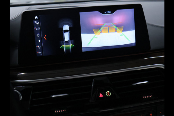 BMW 5 Serie Touring 530i High Executive Luxury Line [LUCHTVERING, SCHUIFKANTELDAK, MEMORY SEATS, HEAD-UP, ACTIVE PROTECTION, STUURVERWARMING, ACHTERUITRIJCAMERA, PDC V+A, STOELVERWARMING, BMW ADAPTIVE LED, CRUISE, CLIMATE, BLUETOOTH, NIEUWSTAA