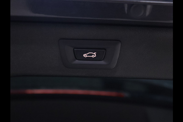 BMW 5 Serie Touring 530i High Executive Luxury Line [LUCHTVERING, SCHUIFKANTELDAK, MEMORY SEATS, HEAD-UP, ACTIVE PROTECTION, STUURVERWARMING, ACHTERUITRIJCAMERA, PDC V+A, STOELVERWARMING, BMW ADAPTIVE LED, CRUISE, CLIMATE, BLUETOOTH, NIEUWSTAA