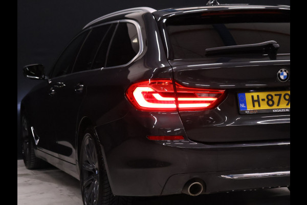 BMW 5 Serie Touring 520i M Sport [CAMERA, APPLE CARPLAY, MEMORY SEATS, M STUURWIEL,TREKHAAK WEGKLAPBAAR,  ANDROID AUTO, VOL LEDER, NIEUWSTAAT]