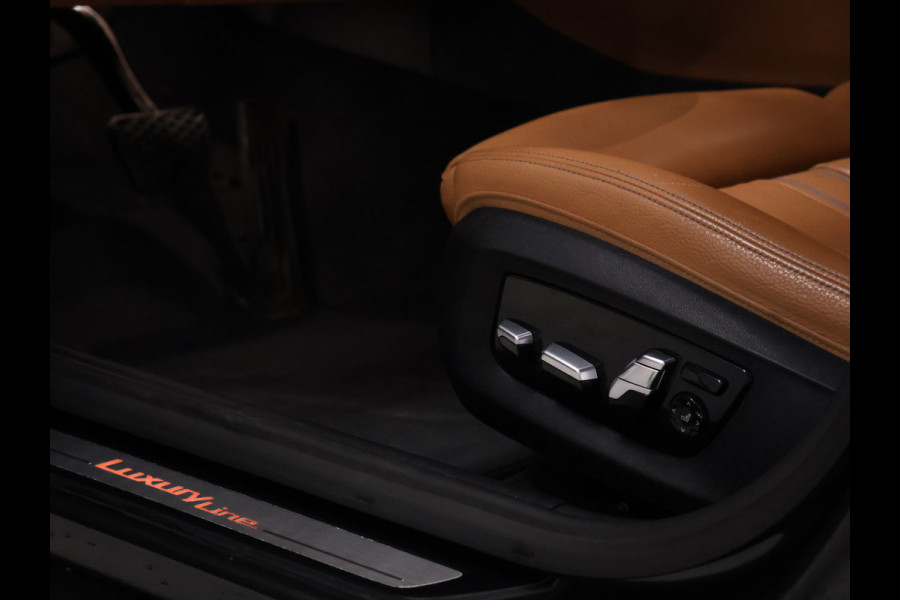 BMW 5 Serie Touring 520i M Sport [CAMERA, APPLE CARPLAY, MEMORY SEATS, M STUURWIEL,TREKHAAK WEGKLAPBAAR,  ANDROID AUTO, VOL LEDER, NIEUWSTAAT]