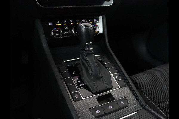 Škoda Superb 1.5 TSI Business Edition Plus | Trekhaak | Adaptive cruise | Achterbankverwarming | Virtual Cockpit | Camera | Carplay | Stoelverwarming | Memory | Keyless | Full LED | Navigatie