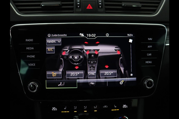 Škoda Superb 1.5 TSI Business Edition Plus | Trekhaak | Adaptive cruise | Achterbankverwarming | Virtual Cockpit | Camera | Carplay | Stoelverwarming | Memory | Keyless | Full LED | Navigatie