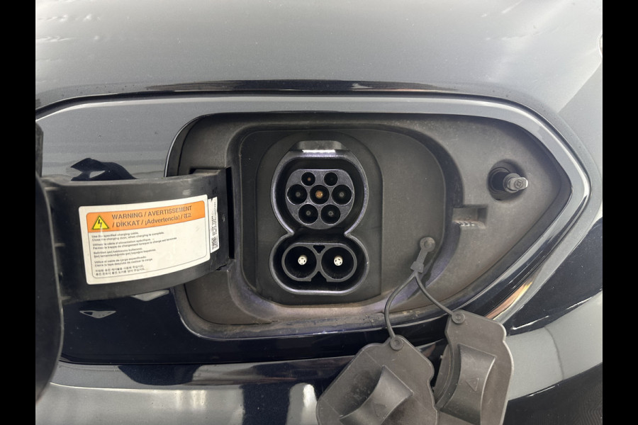 Kia e-Niro DynamicPlusLine 64 kWh [ 3-Fase ] {SOH-100%} (INCL-BTW) Aut.*PANO | LEATHER-FABRIC | FULL-LED | NAVI-FULLMAP | DAB+ | ADAPTIVE-CRUISE | CAMERA | HEATED-COMFORTSEATS | KEYLESS | DIGI-COCKPIT | SHIFT-PADDLES | CARPLAY | LANE-ASSIST | ...