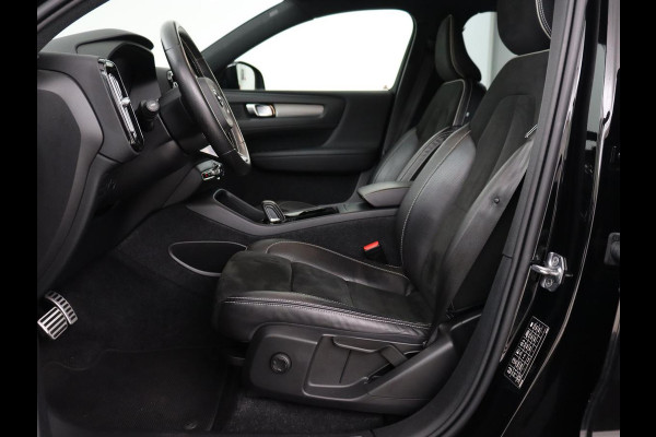 Volvo XC40 Recharge P8 AWD R Design | Stoel & stuurverwarming | Harman/Kardon | Adaptive cruise | Carplay | Navigatie | Keyless | Leder/Alcantara | Parkeerhulp | Full LED