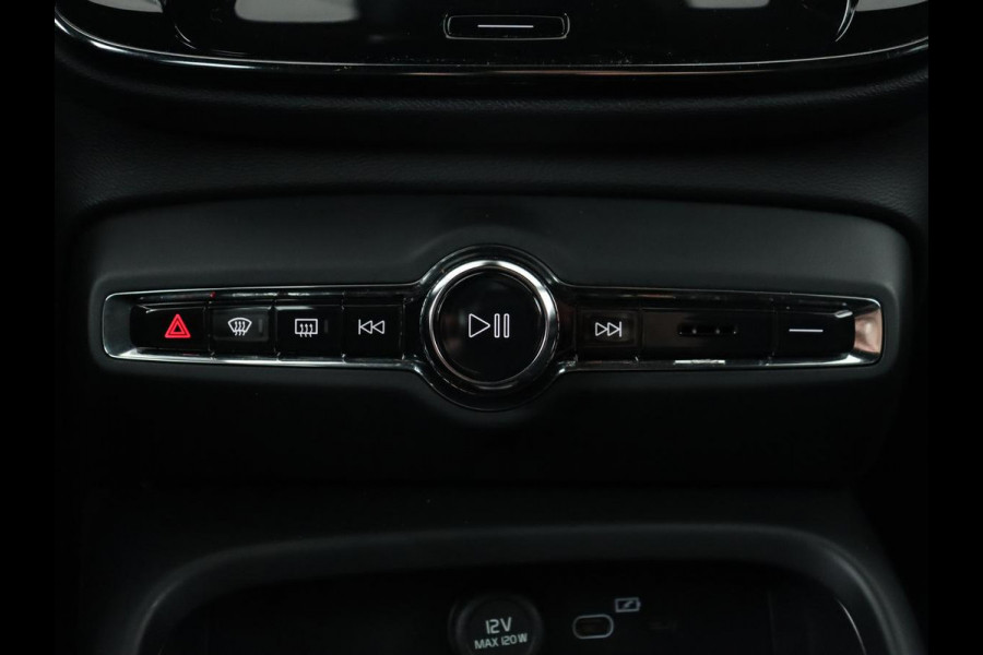 Volvo XC40 Recharge P8 AWD R Design | Stoel & stuurverwarming | Harman/Kardon | Adaptive cruise | Carplay | Navigatie | Keyless | Leder/Alcantara | Parkeerhulp | Full LED
