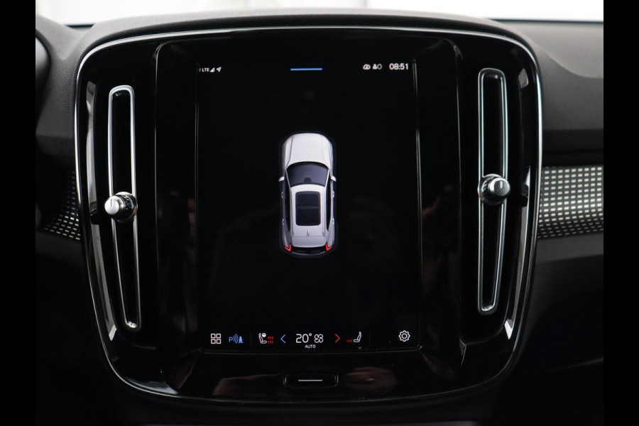 Volvo XC40 Recharge P8 AWD R Design | Stoel & stuurverwarming | Harman/Kardon | Adaptive cruise | Carplay | Navigatie | Keyless | Leder/Alcantara | Parkeerhulp | Full LED