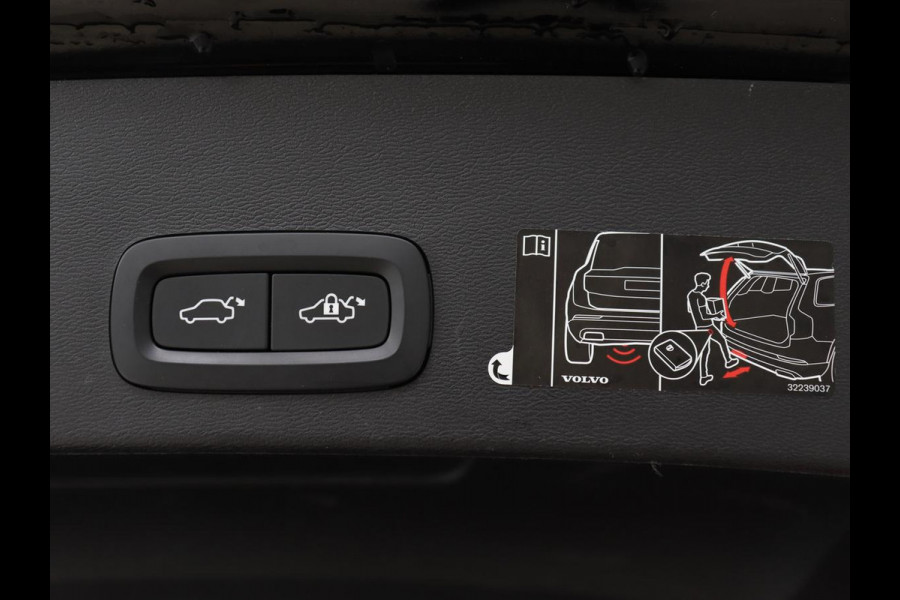 Volvo XC40 Recharge P8 AWD R Design | Stoel & stuurverwarming | Harman/Kardon | Adaptive cruise | Carplay | Navigatie | Keyless | Leder/Alcantara | Parkeerhulp | Full LED