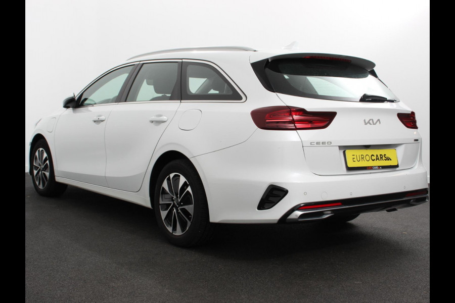 Kia Ceed Sportswagon 1.6 GDI PHEV DynamicLine Climate control | Adaptieve cruise control | Stuur verwarming | Stoel verwarming | Parkeersensoren | Achteruitrijcamera | Apple Carplay/ Android Auto