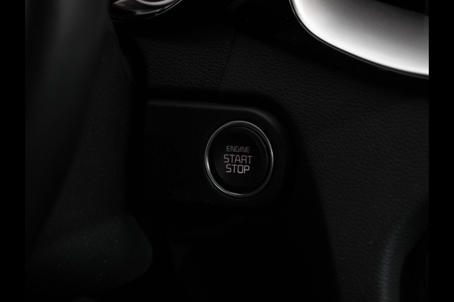 Kia Ceed Sportswagon 1.6 GDI PHEV DynamicLine Climate control | Adaptieve cruise control | Stuur verwarming | Stoel verwarming | Parkeersensoren | Achteruitrijcamera | Apple Carplay/ Android Auto