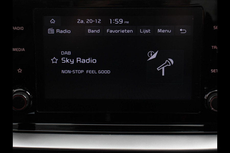 Kia Ceed Sportswagon 1.6 GDI PHEV DynamicLine Climate control | Adaptieve cruise control | Stuur verwarming | Stoel verwarming | Parkeersensoren | Achteruitrijcamera | Apple Carplay/ Android Auto