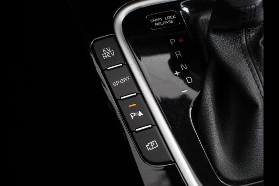 Kia Ceed Sportswagon 1.6 GDI PHEV DynamicLine Climate control | Adaptieve cruise control | Stuur verwarming | Stoel verwarming | Parkeersensoren | Achteruitrijcamera | Apple Carplay/ Android Auto