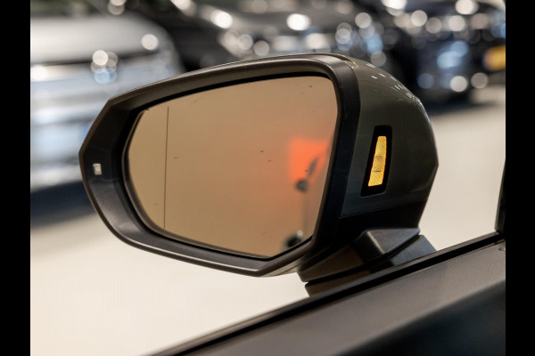 Audi Q3 35 TFSI 2x S Line / 150pk / Rondomzicht carmera / Keyless / Dodehoek /