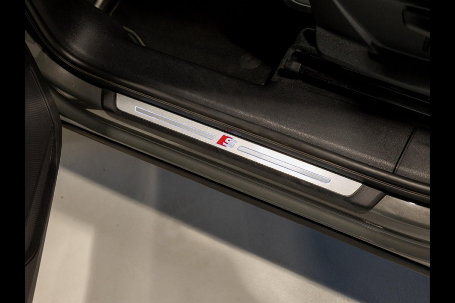 Audi Q3 35 TFSI 2x S Line / 150pk / Rondomzicht carmera / Keyless / Dodehoek /