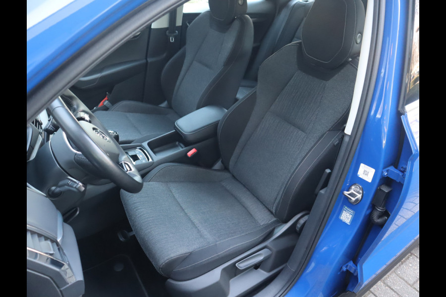 Škoda Karoq 1.0 TSI Business Edition Plus // LED