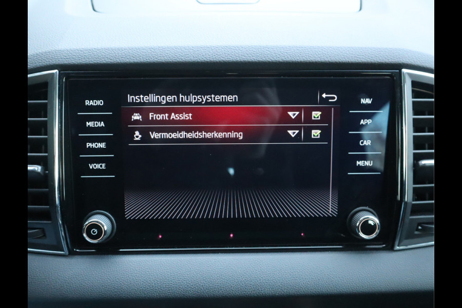 Škoda Karoq 1.0 TSI Business Edition Plus // LED