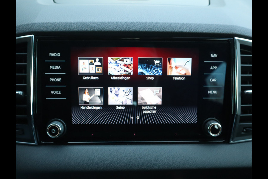 Škoda Karoq 1.0 TSI Business Edition Plus // LED