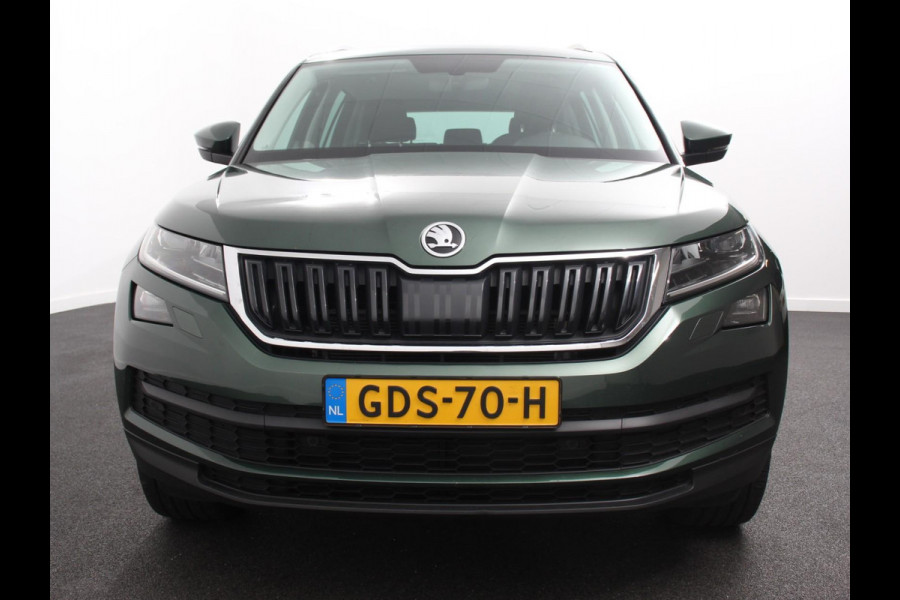 Škoda Kodiaq 1.5 TSI 150pk DSG Style 7p. | Navigatie | Apple Carplay/Android Auto | Adaptive Cruise Control | Parkeersensor achter | Stoel- en stuurverwarming | Ledverlichting | Getinte ramen | Climate Control Prijs Incl. BOVAG Garantie