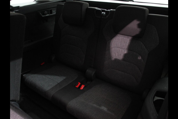 Škoda Kodiaq 1.5 TSI 150pk DSG Style 7p. | Navigatie | Apple Carplay/Android Auto | Adaptive Cruise Control | Parkeersensor achter | Stoel- en stuurverwarming | Ledverlichting | Getinte ramen | Climate Control Prijs Incl. BOVAG Garantie