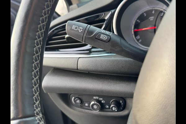 Opel Insignia Sports Tourer 1.5 Turbo Business Executive INKL TREKHAAK / ELEKTR. KLEP / CAMERA / CARPLAY / NAVI / STOELVERW. / LMV