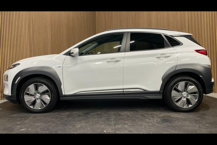 Hyundai Kona EV Premium 64 kWh|GROTE ACCU|100% SOH|HEAD-UP|KRELL|LEDER|ACC|STUURVERW|STOELVERW+VENT.|CAMERA|CARPLAY|ORG.NL|NAP|